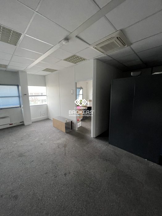 Entrepôt à louer, 481 m² - La Courneuve 93120