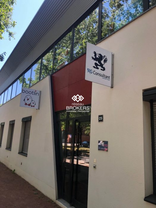 Bureau à louer, 151 m² - Oullins 69600