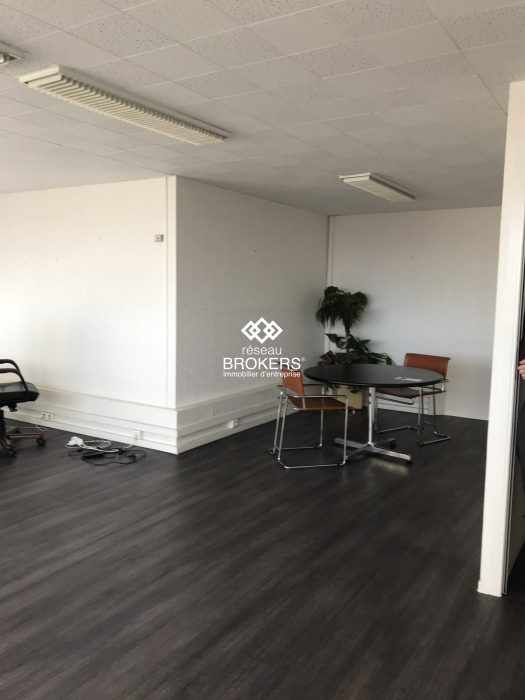 Bureau à louer, 930 m² - Montpellier 34000