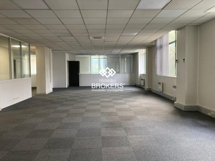 Bureau à louer, 416 m² - Pantin 93500