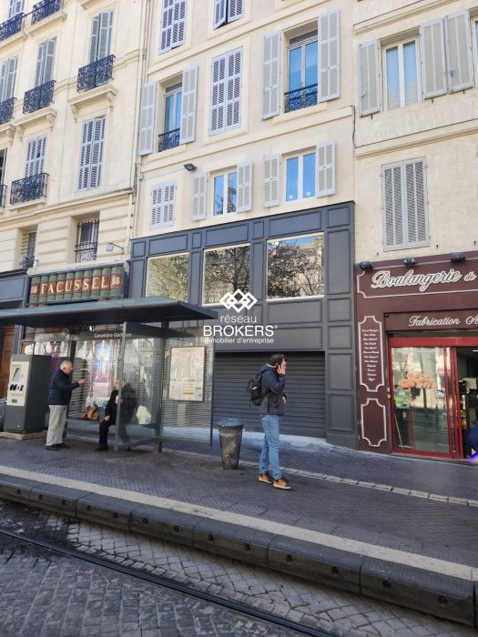 Local commercial à louer, 463 m² - Marseille 13001