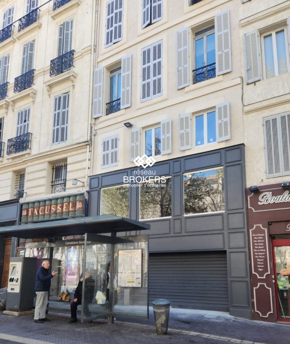 Local commercial à louer, 463 m² - Marseille 13001