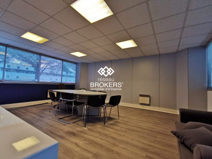 Bureau à louer, 96 m² - Mérignac 33700