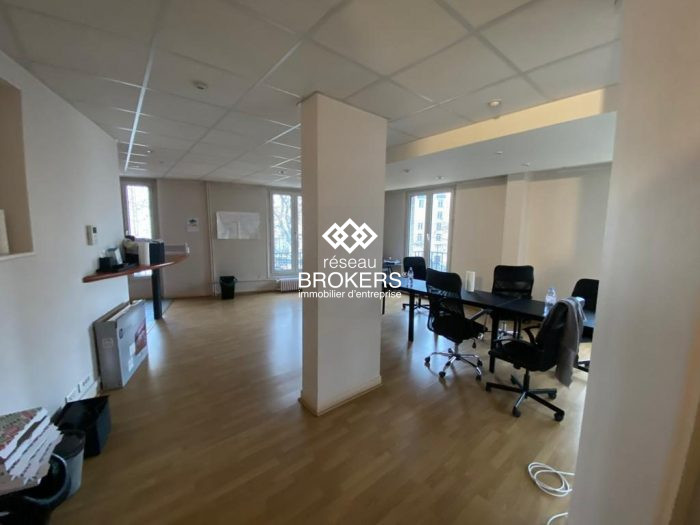 Bureau à louer, 400 m² - Paris 75017