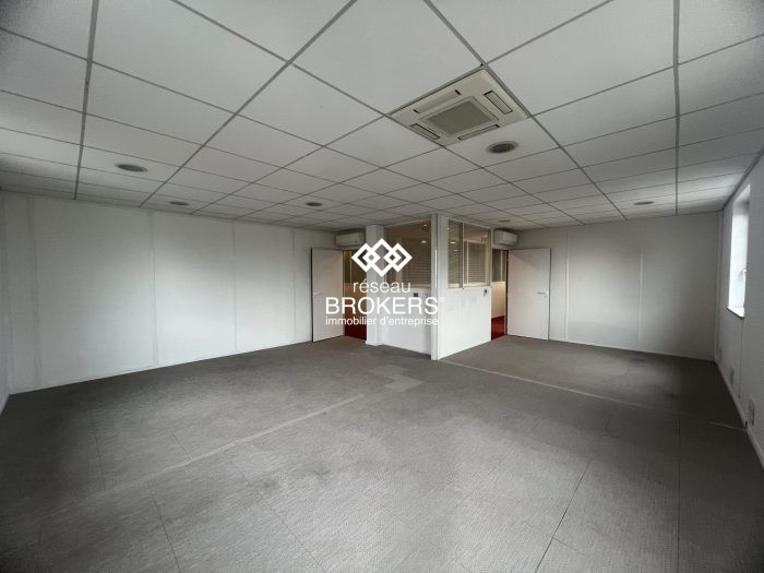 Bureau à louer, 667 m² - Chevilly-Larue 94550