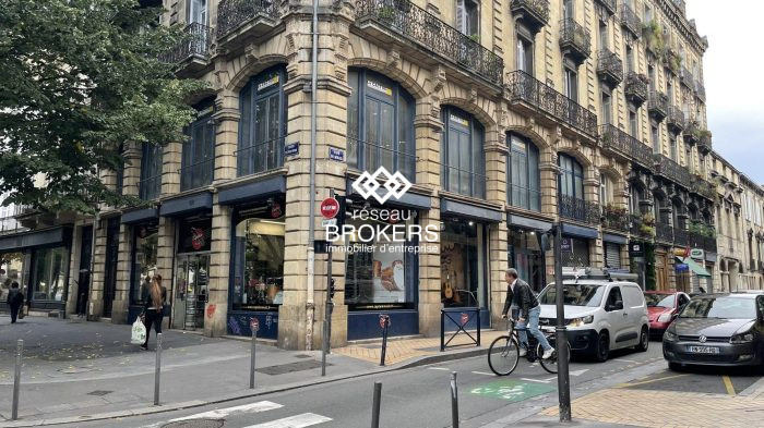 Local commercial à louer, 270 m² - Bordeaux 33000
