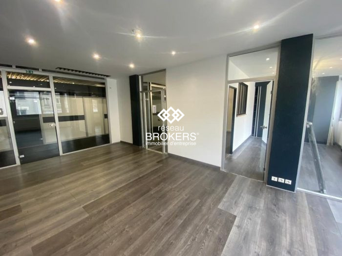 Bureau à louer, 43 m² - Paris 75010