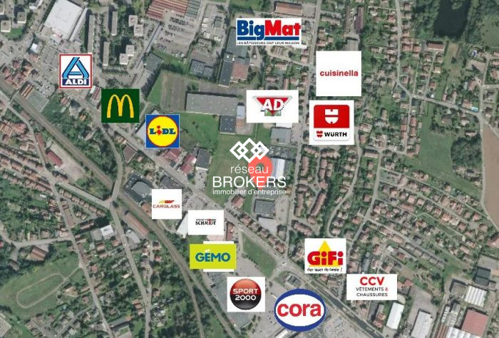 Local commercial à louer, 1500 m² - Saint-Dié-des-Vosges 88100