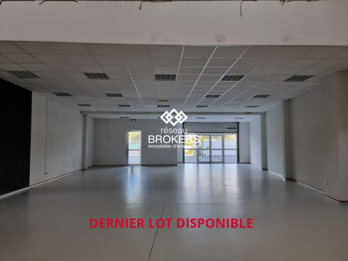 Local commercial à louer, 250 m² - Saint-Jean-de-Védas 34430