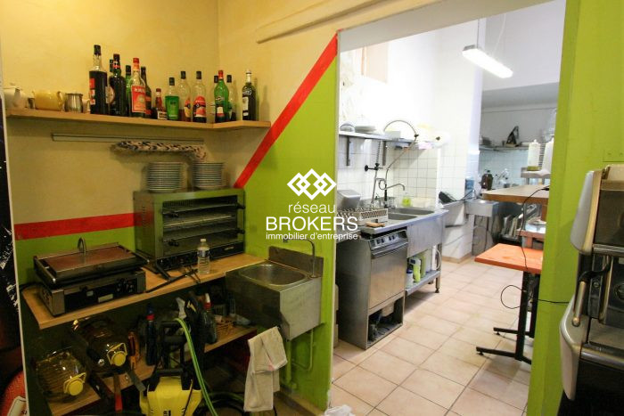 Restaurant, bar à vendre, 200 m² - Marseille 13006
