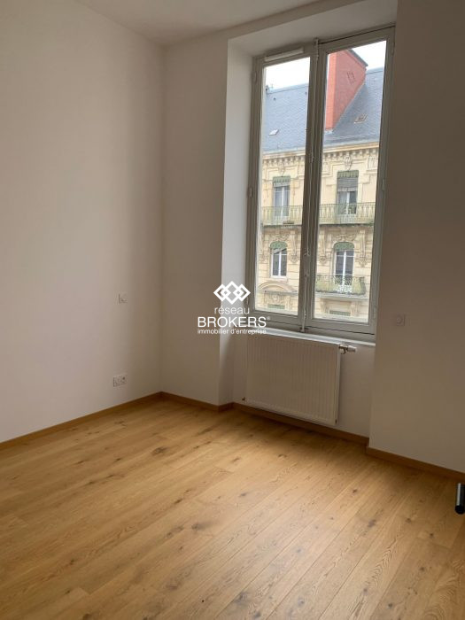 Bureau à vendre, 150 m² - Grenoble 38000