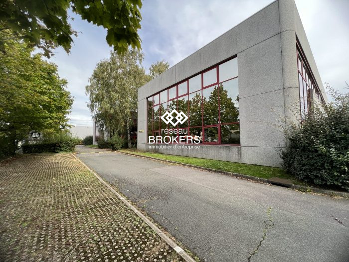 Bureau à vendre, 3015 m² - Villebon-sur-Yvette 91140