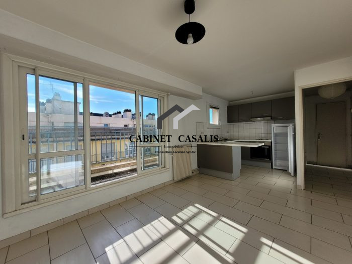 Appartement à louer, 1 pièce - Pau 64000