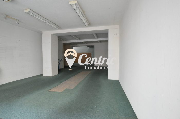 Building for rent, 115 m² - Bressuire 79300