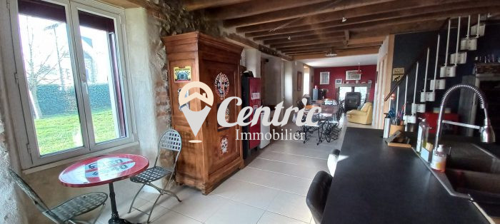 Detached house for sale, 4 rooms - Thouars 79100