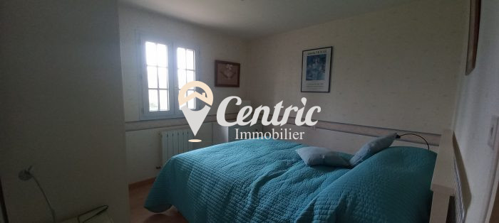 Detached house for sale, 7 rooms - Bressuire 79300