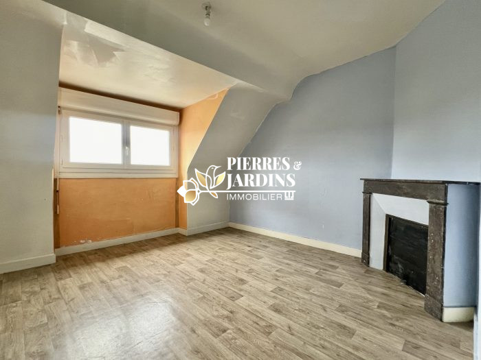 Apartment for sale, 3 rooms - Saumur 49400