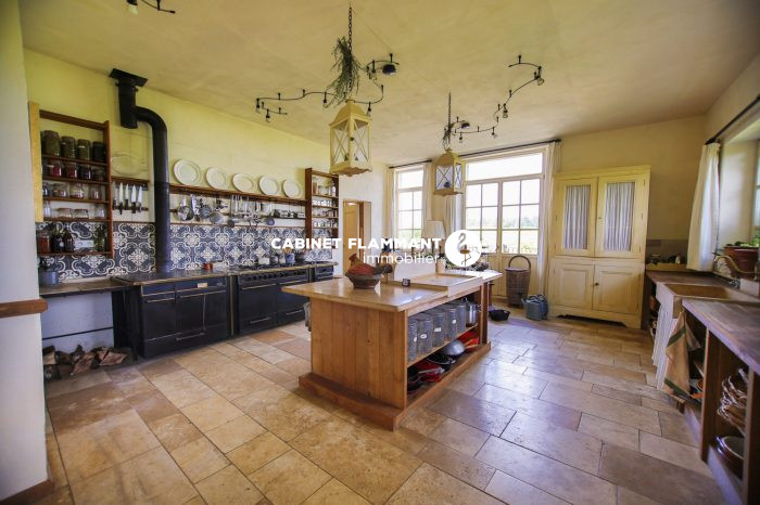 Maison ancienne à vendre, 10 pièces - Montbard 21500