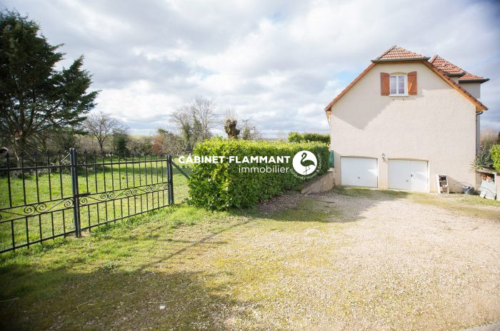 Maison plain-pied à vendre, 9 pièces - Venarey-les-Laumes 21150