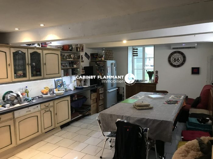 Maison de campagne à vendre, 6 pièces - Montigny-Saint-Barthélemy 21390