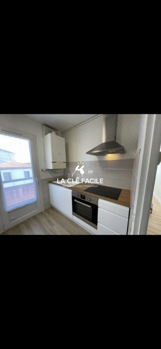 Appartement à louer, 2 pièces - La Roche-sur-Yon 85000