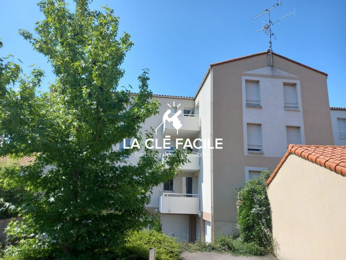 Appartement à louer, 2 pièces - La Roche-sur-Yon 85000