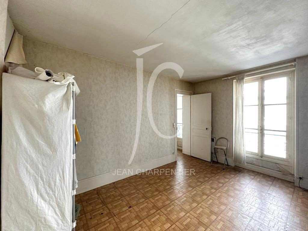 PARIS X – HÔPITAL SAINT-LOUIS – APPARTEMENT