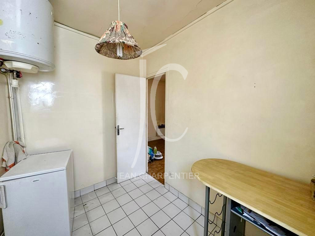 PARIS X – HÔPITAL SAINT-LOUIS – APPARTEMENT