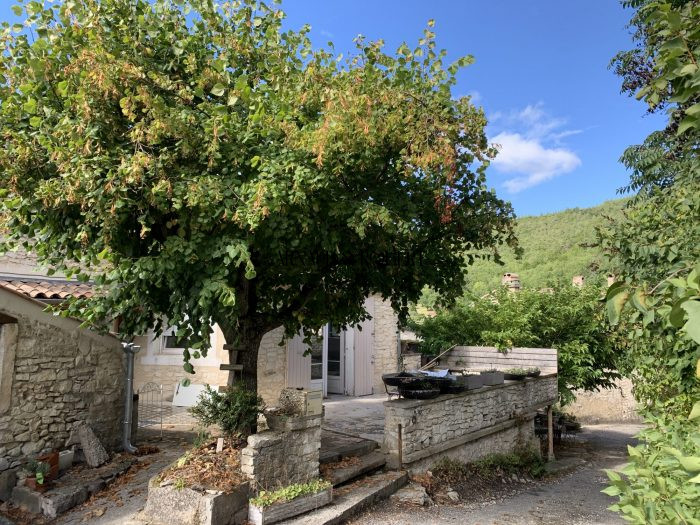 Maison à vendre, 11 pièces - Montjoux 26220