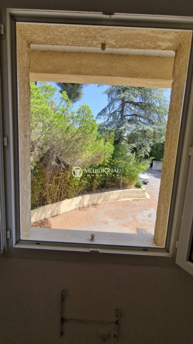 Immeuble à vendre, 81 m² - Nîmes 30000