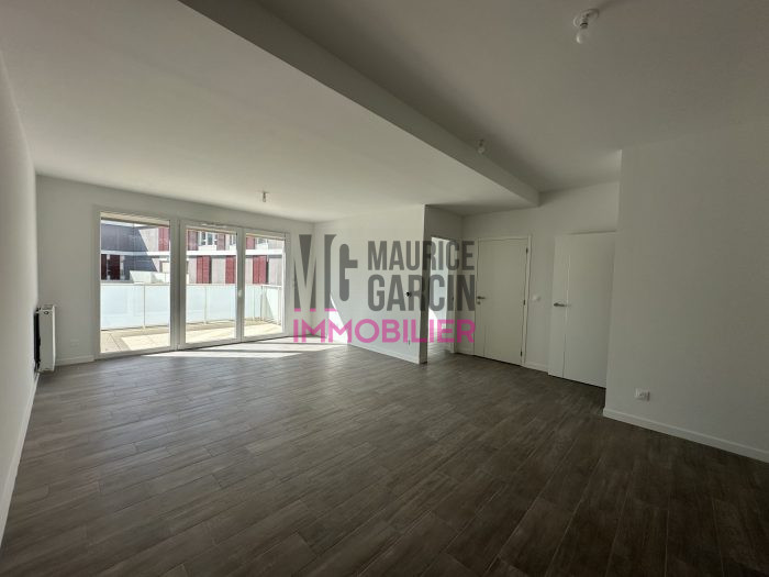 Appartement à vendre, 4 pièces - Monteux 84170