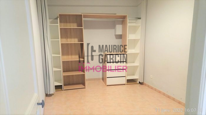 Appartement à vendre, 3 pièces - Carpentras 84200