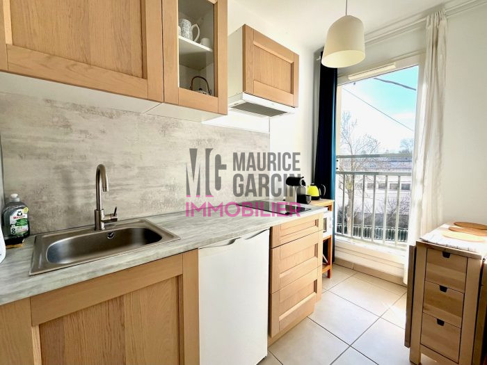 Appartement à vendre, 1 pièce - L'Isle-sur-la-Sorgue 84800