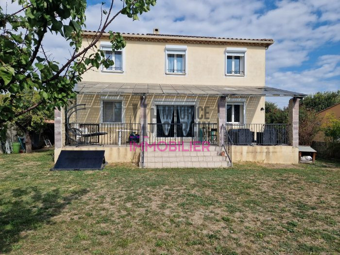 Maison individuelle à vendre, 8 pièces - L'Isle-sur-la-Sorgue 84800