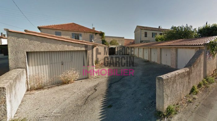 Location annuelle Garage/Parking CARPENTRAS 84200 Vaucluse FRANCE