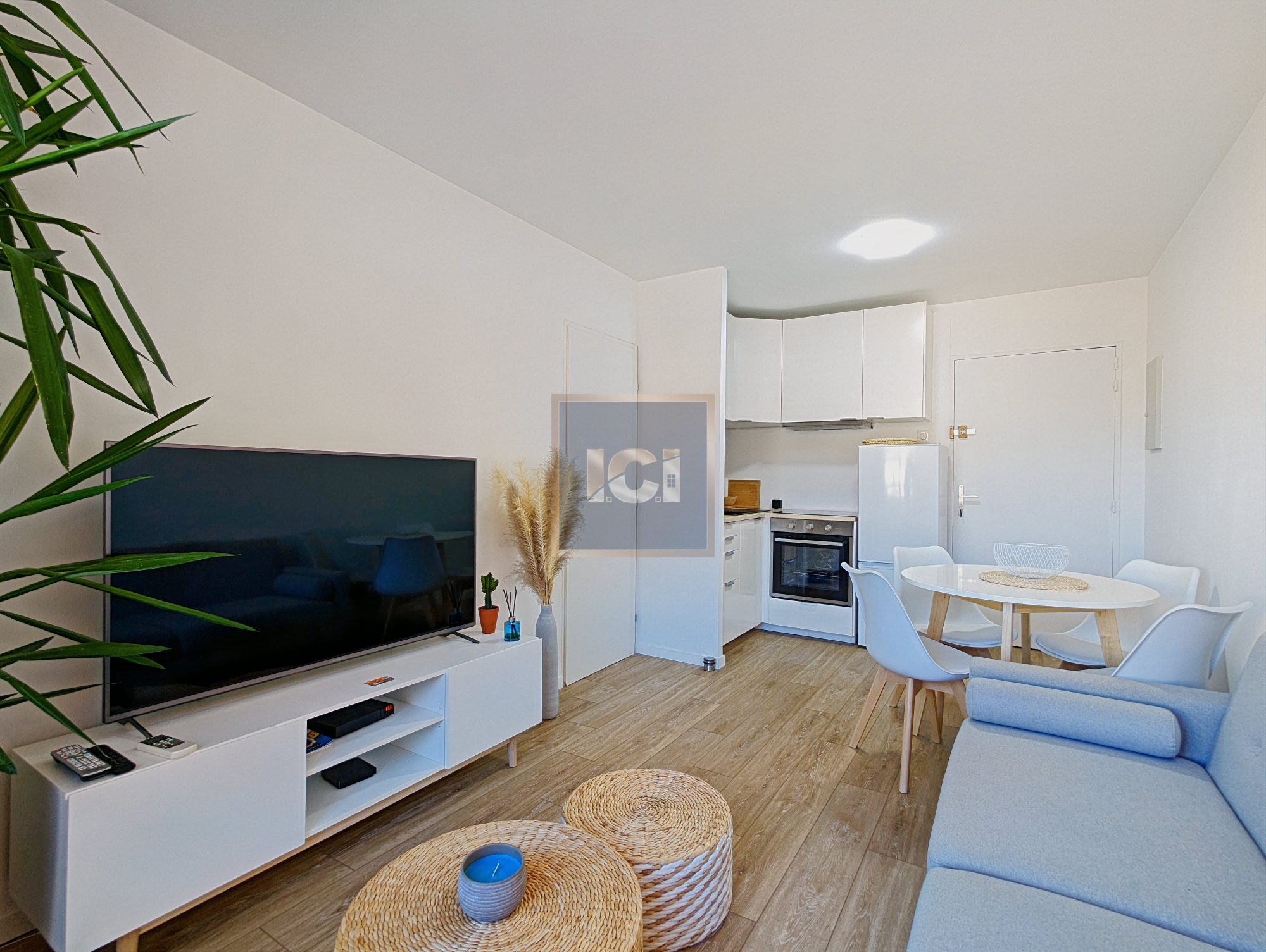 Vente Appartement 27m² 2 Pièces à Sainte-Maxime (83120) - Investigation . Confidentiel . Immobilier