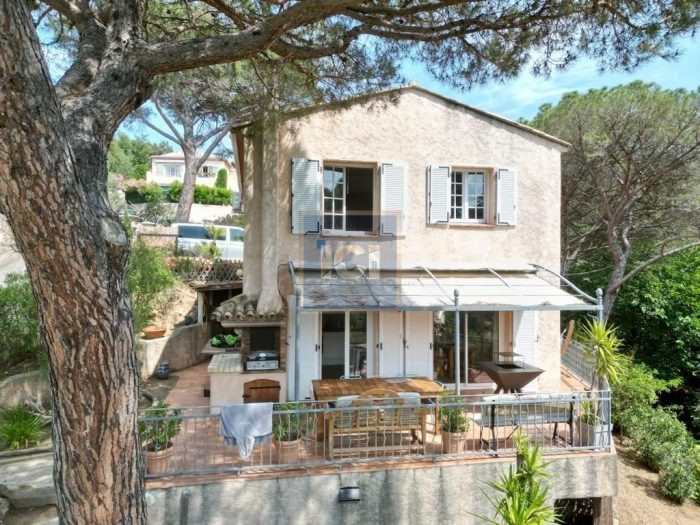 Villa à vendre, 6 pièces - Sainte-Maxime 83120