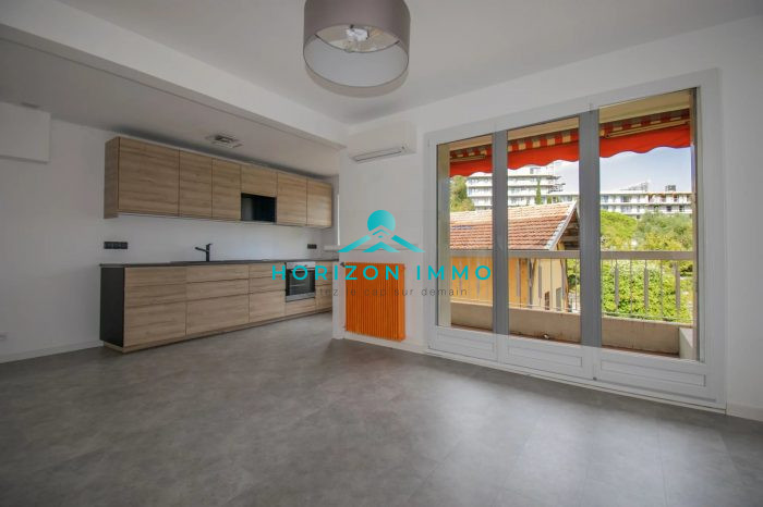 Location annuelle Appartement SAINT-LAURENT-DU-VAR 06700 Alpes Maritimes FRANCE