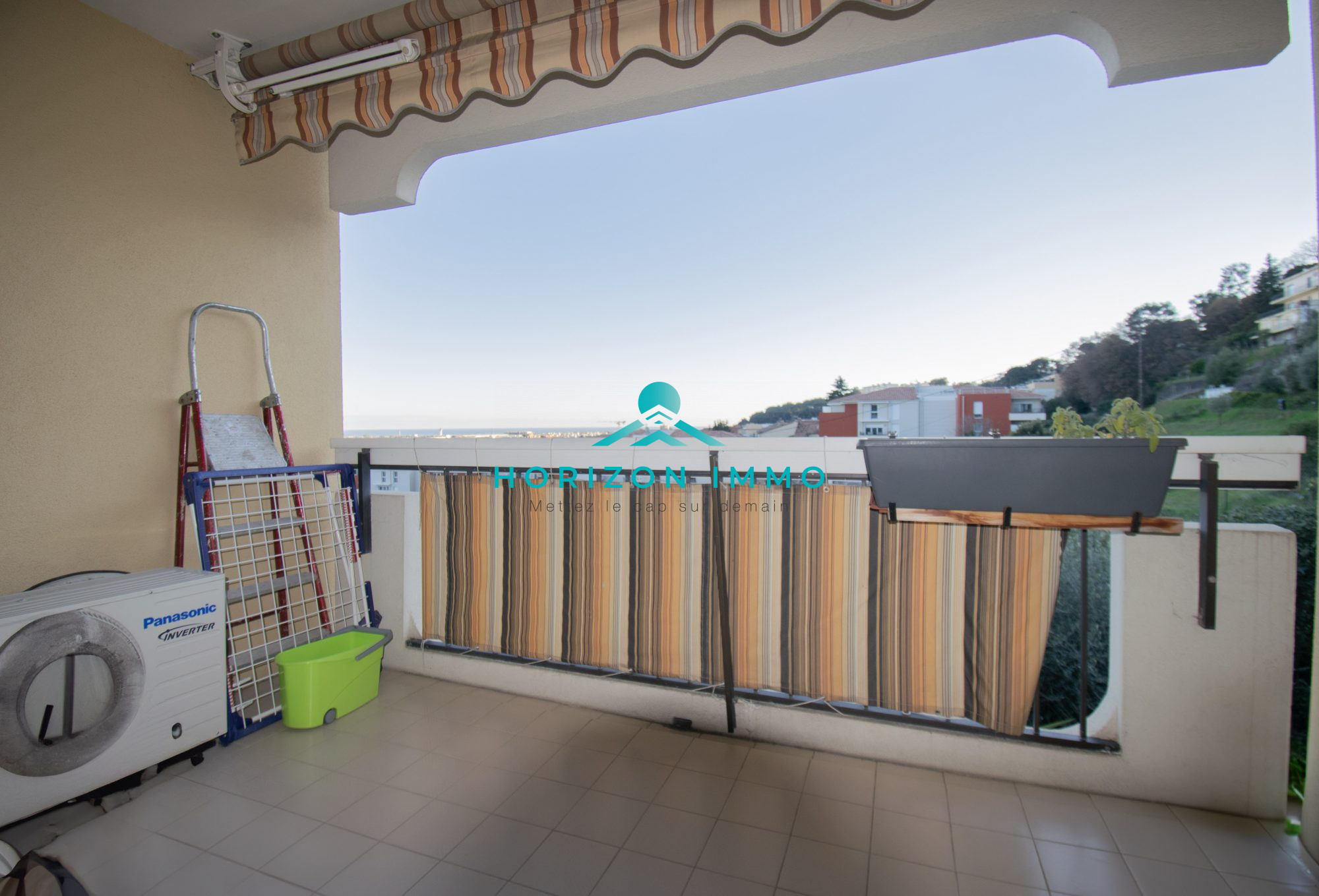 Location annuelle Appartement SAINT-LAURENT-DU-VAR 06700 Alpes Maritimes FRANCE