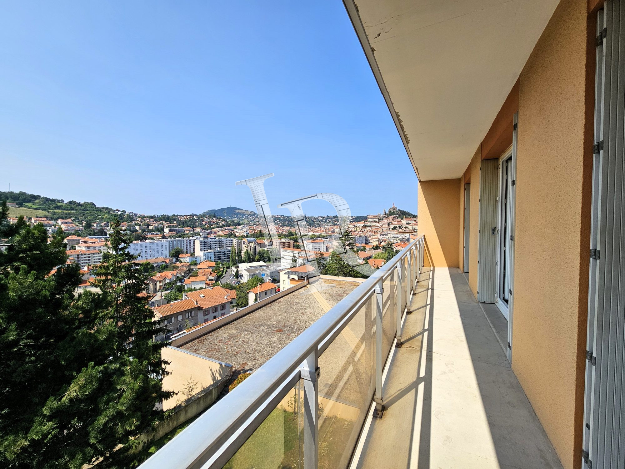 Vente Appartement LE PUY-EN-VELAY 43000 Haute Loire FRANCE