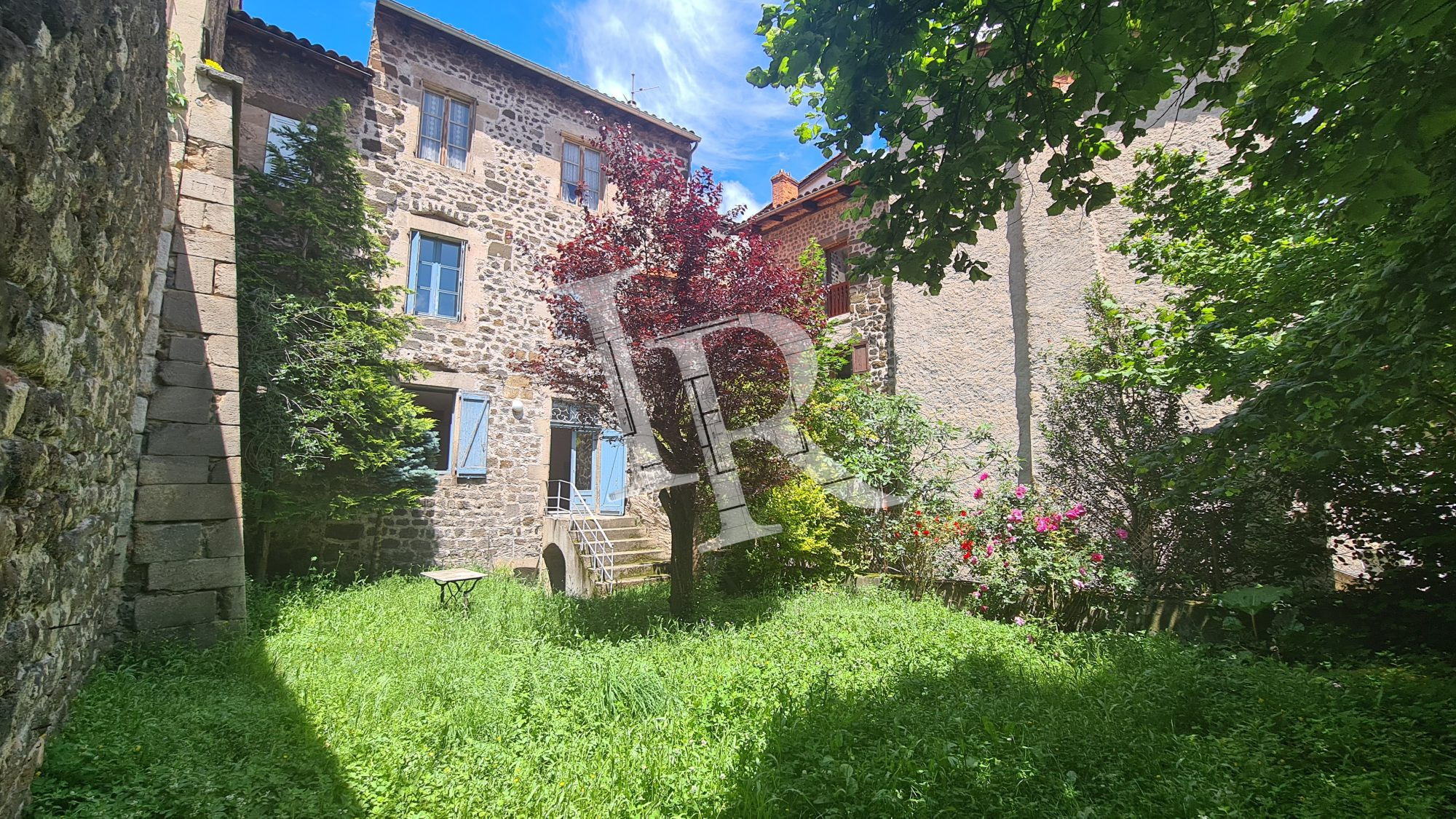 Vente Immeuble LE PUY-EN-VELAY 43000 Haute Loire FRANCE