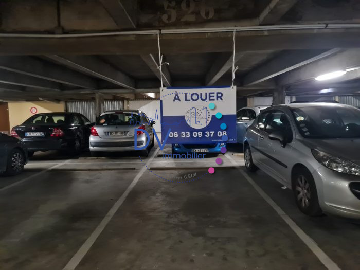 Stationnement à louer - Lyon 69008