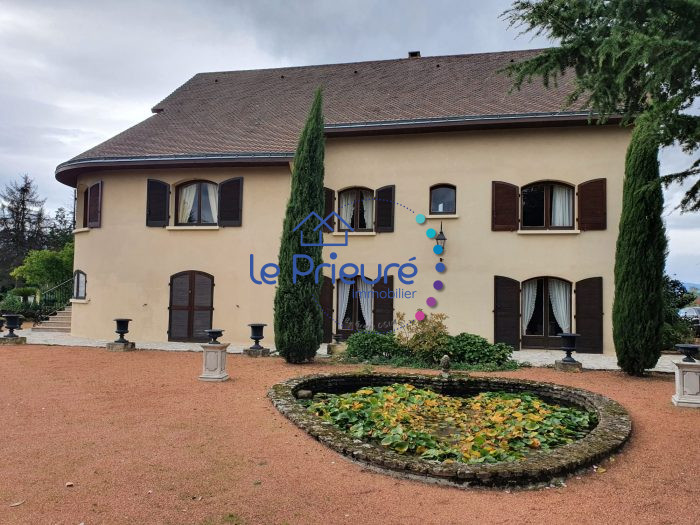 Maison bourgeoise à vendre, 10 pièces - Perreux 42120