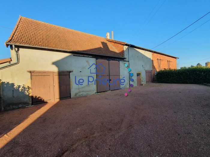 Ferme à vendre, 9 pièces - Versaugues 71110