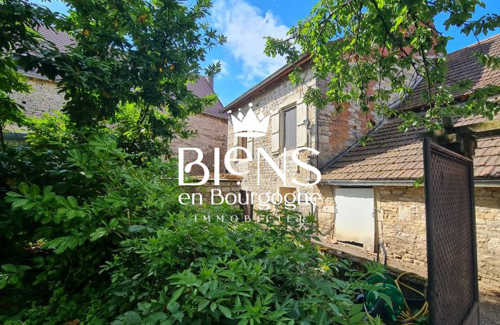 Maison ancienne à vendre, 7 pièces - Laives 71240