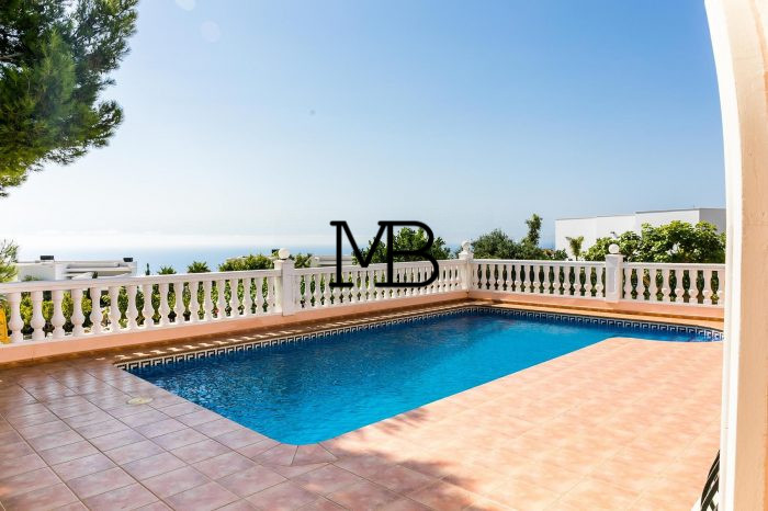 Photo Villa dans le quartier résidentiel de Lirios avec vue sur la mer et piscine privée  à la Cumbre del sol image 47/50