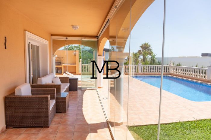 Photo Villa avec une magnifique vue mer, dans le quartier résidentiel de Magnolias et piscine privée à la Cumbre Del Sol. image 8/50