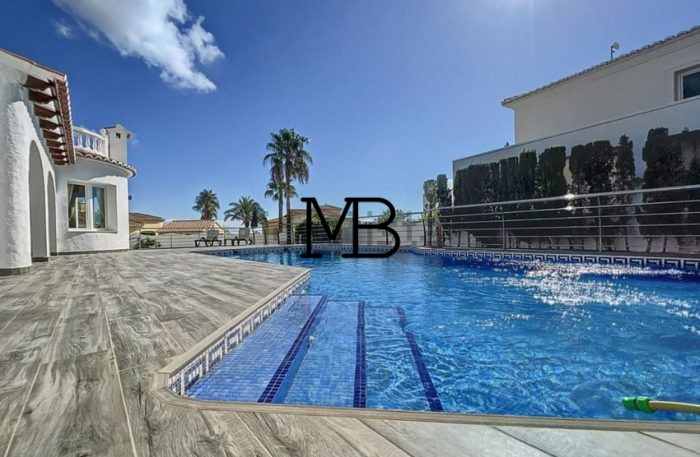 Villa avec vue sur la mer et piscine privée