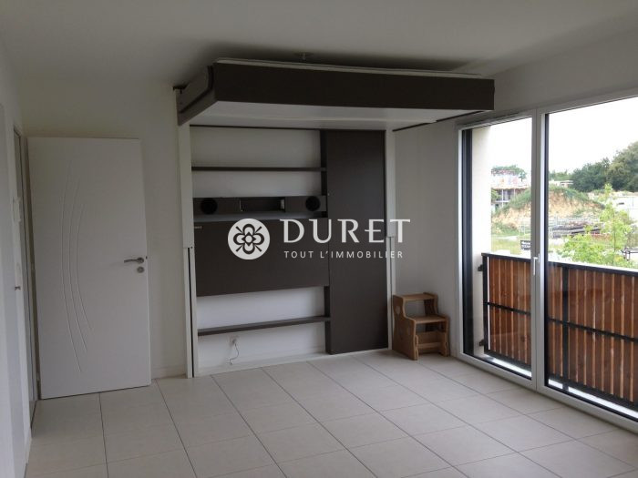 Appartement à louer, 1 pièce - La Roche-sur-Yon 85000