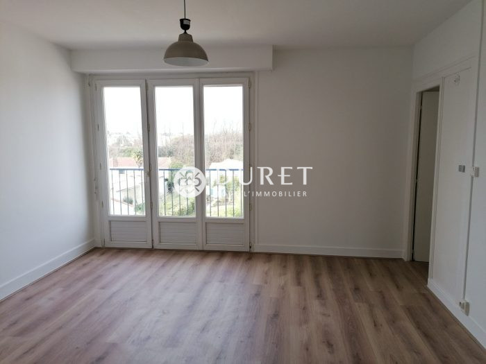 Appartement à vendre, 4 pièces - La Roche-sur-Yon 85000